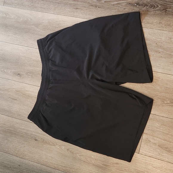 Lululemon Men's Shorts - Picture 1 of 5